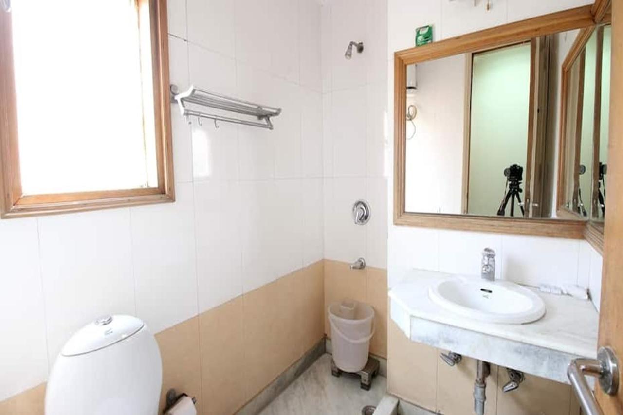 Greenleaf Apartment And Suites, Kalkaji Új-Delhi Kültér fotó