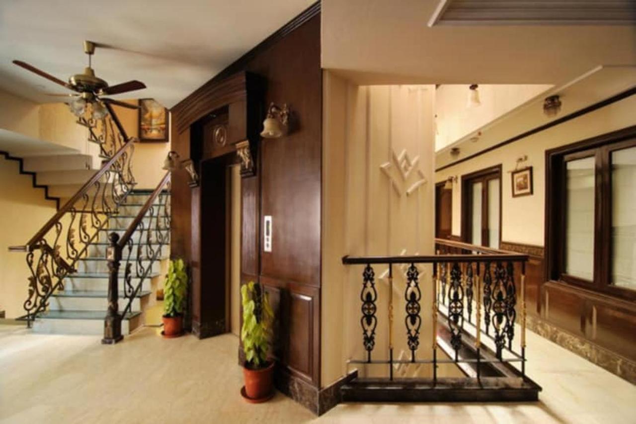 Greenleaf Apartment And Suites, Kalkaji Új-Delhi Kültér fotó