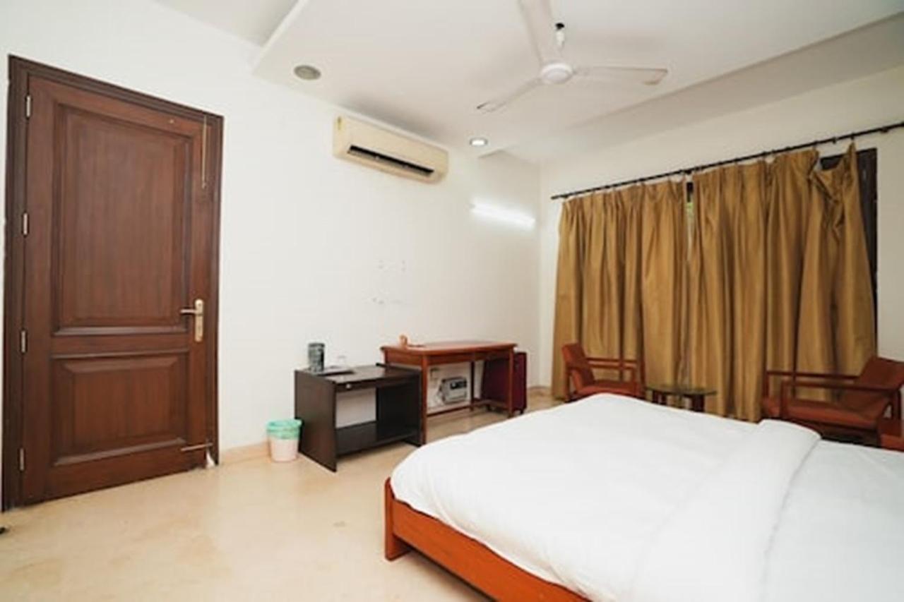 Greenleaf Apartment And Suites, Kalkaji Új-Delhi Kültér fotó